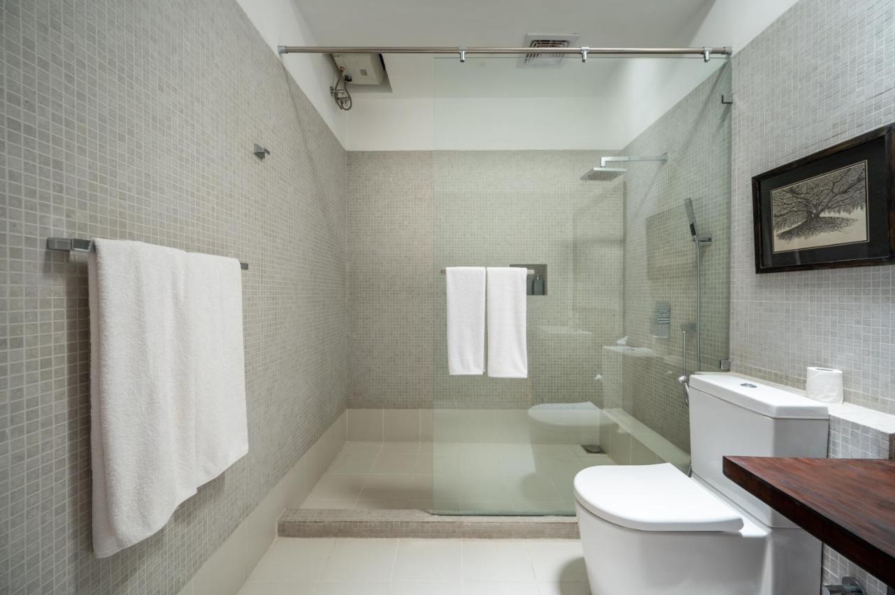42 Lighthouse Street Hotel Galle Bagian luar foto