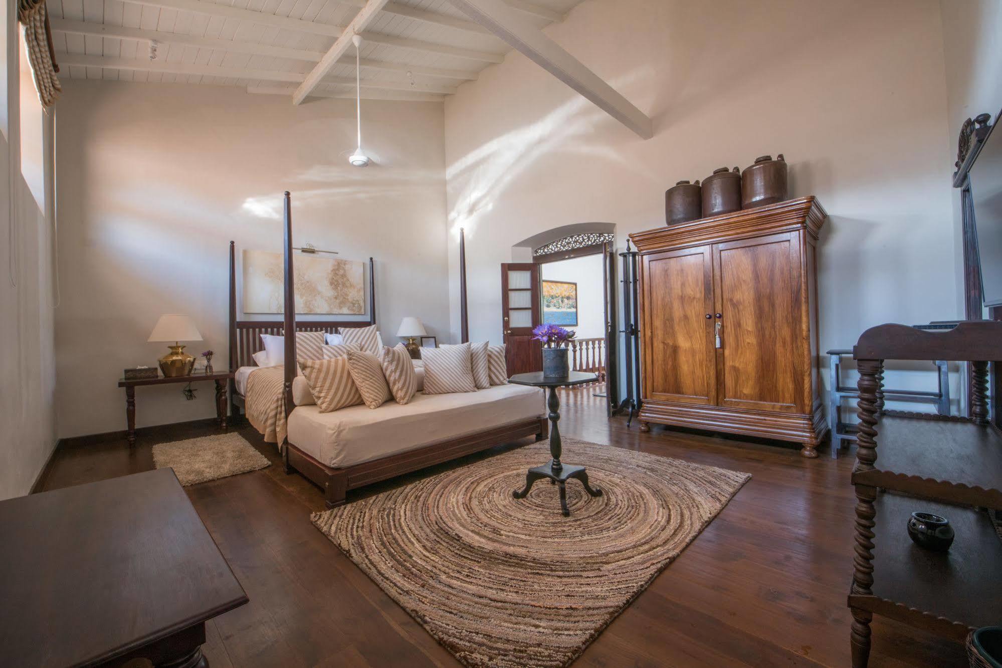42 Lighthouse Street Hotel Galle Bagian luar foto